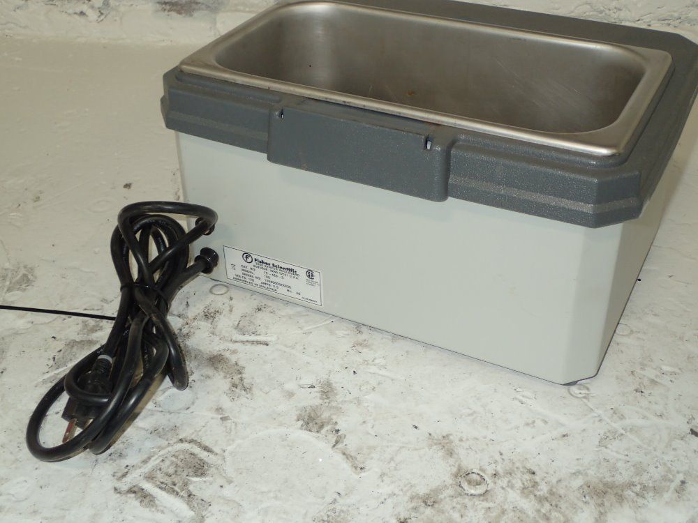 Fisher Scientific 6'' X 11'' X 6'' Id Heated Water Bath - Isotemp 105
