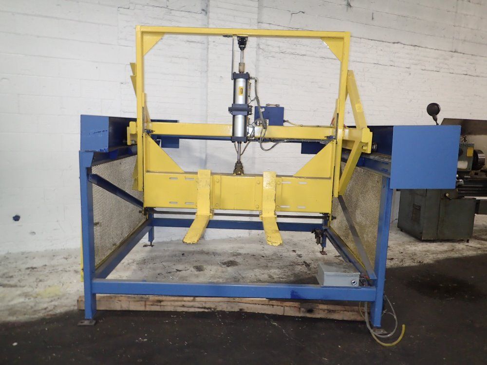 Wyard Ind Pneumatic Lift