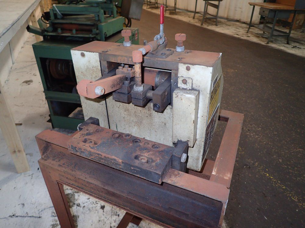 Dickerman Feeder/straightener