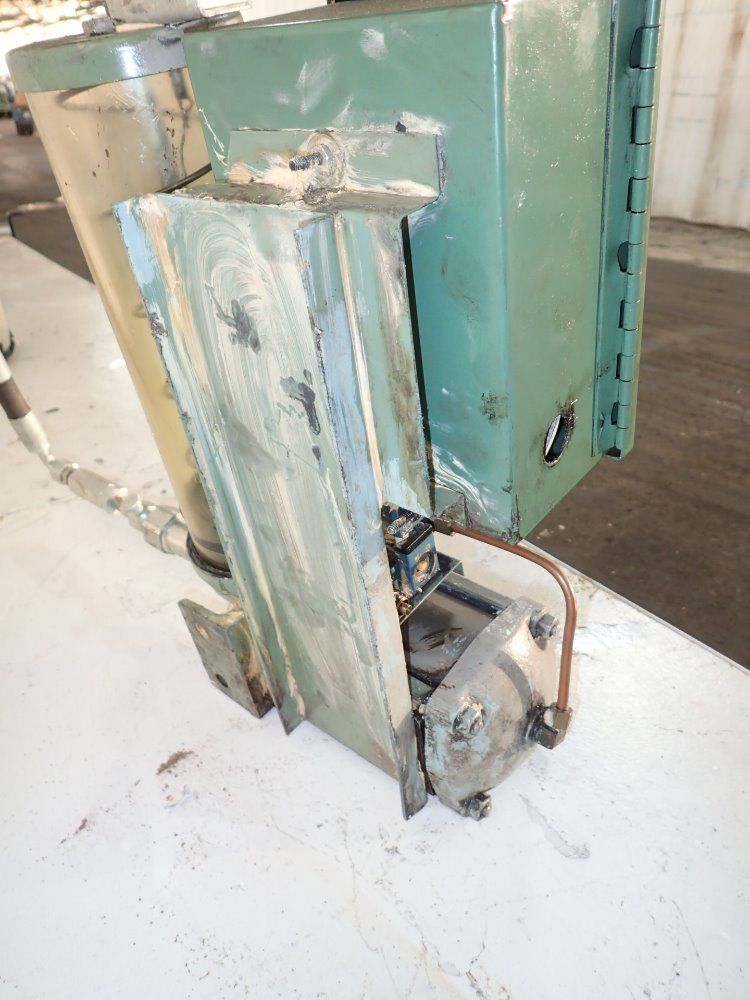 Centro - Matic Lubricant Pump