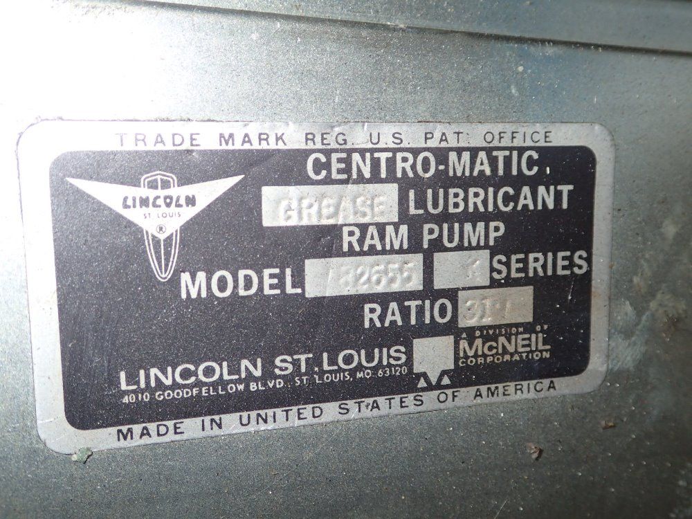 Centro - Matic Lubricant Pump