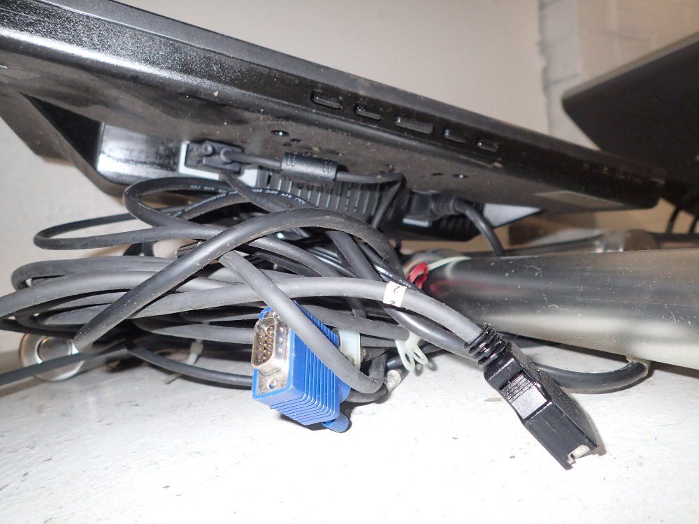 Mag / Optiquest Dual Monitor Station