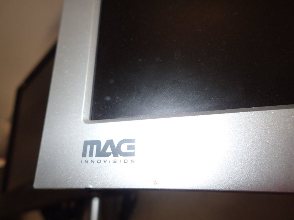 Mag / Optiquest Dual Monitor Station