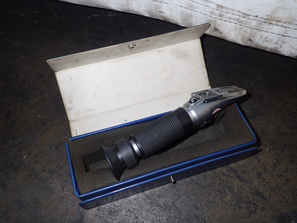 Atago Hand Refractometer