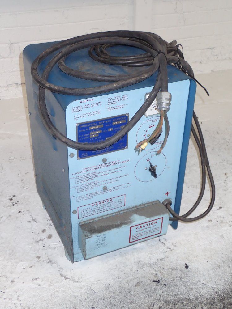 Pluskota Electric Battery Charger