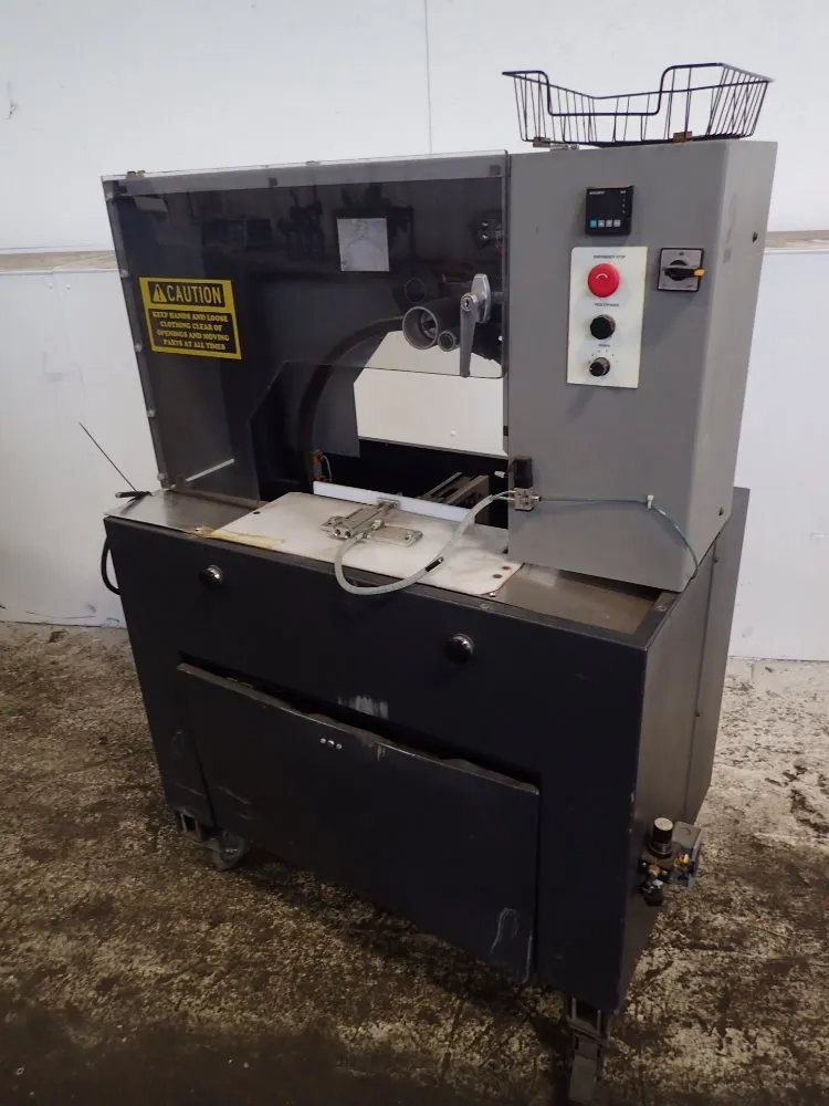 Felins Banding Machine