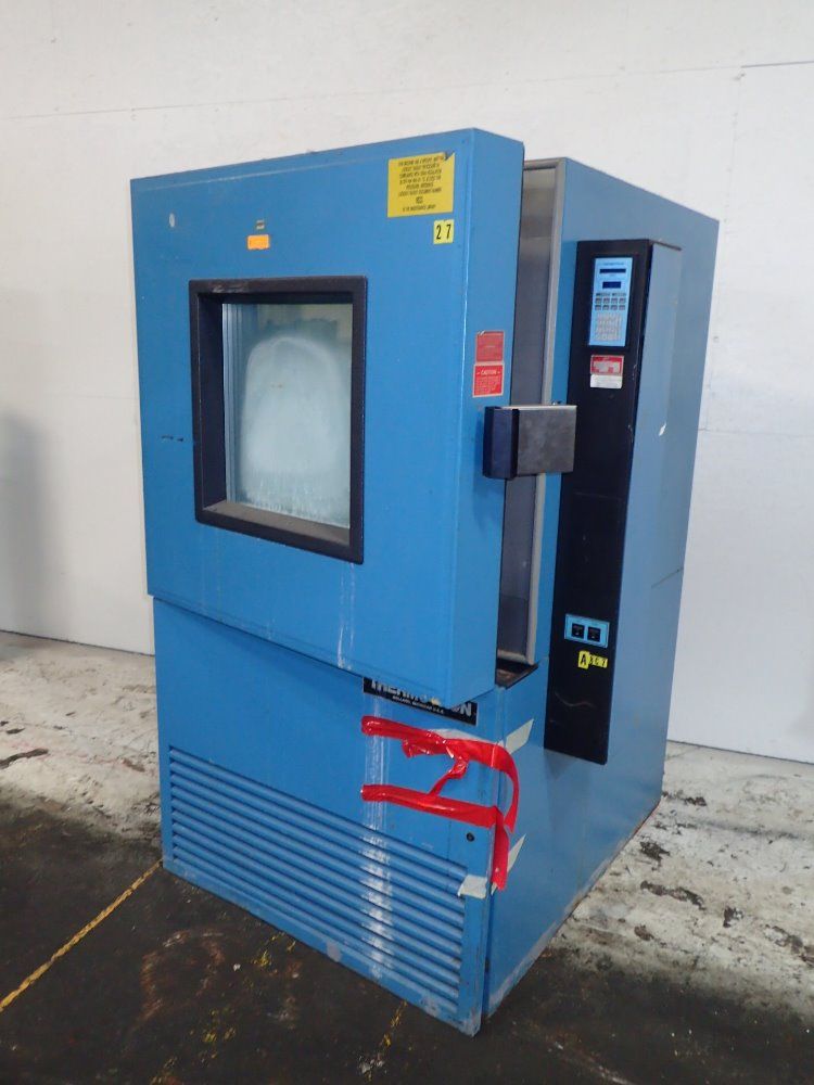 Thermotron Envronmental Chamber