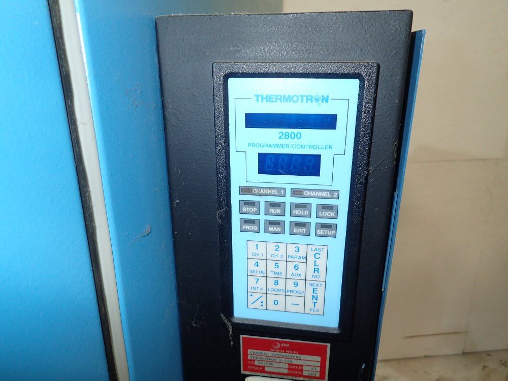 Thermotron Envronmental Chamber