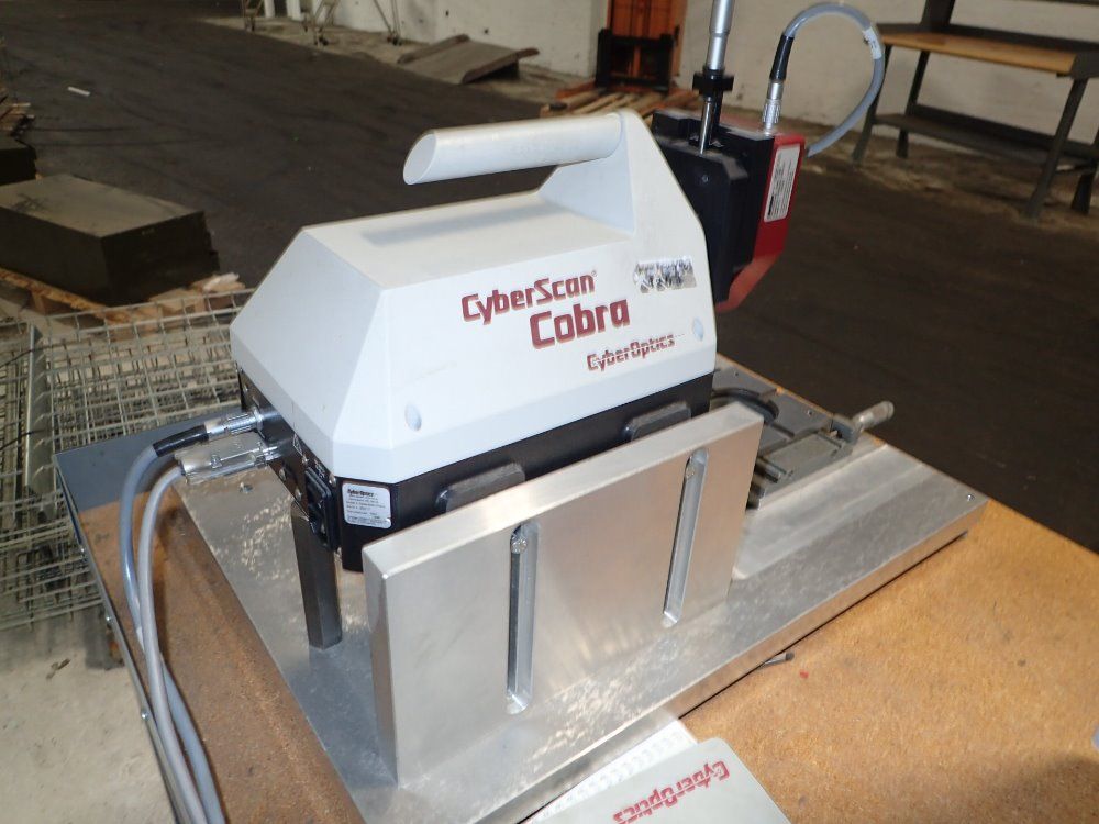 Cyberscan / Cyber Optics Digital Range Sensor