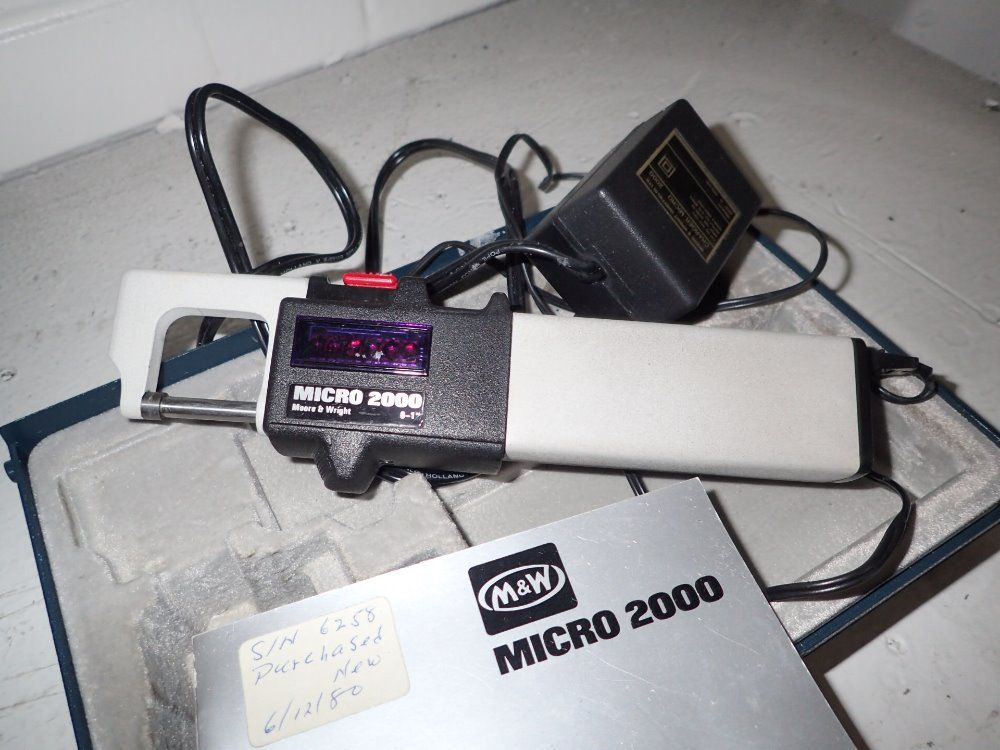 Moore & Wright Digital Micrometer