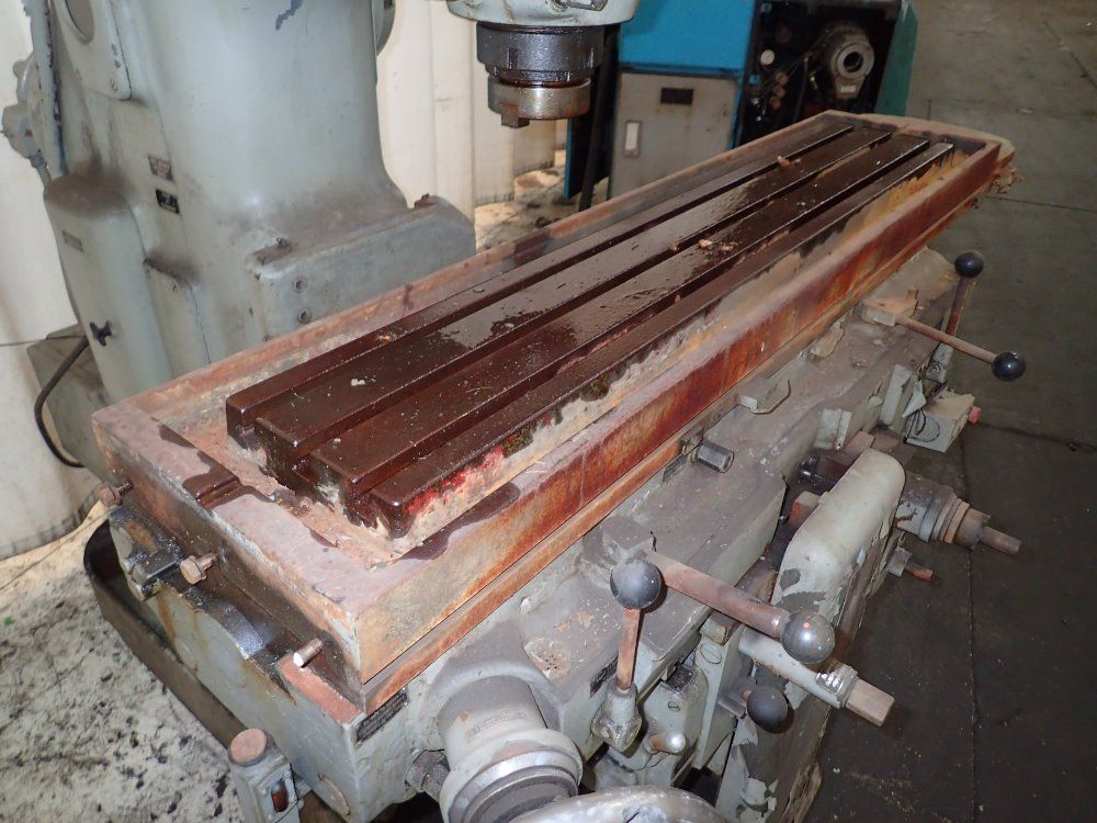 Fritz Werner Vertical Mill