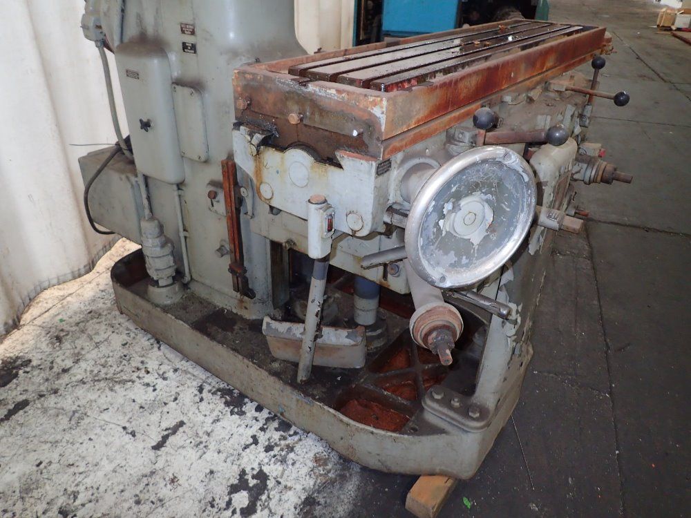 Fritz Werner Vertical Mill