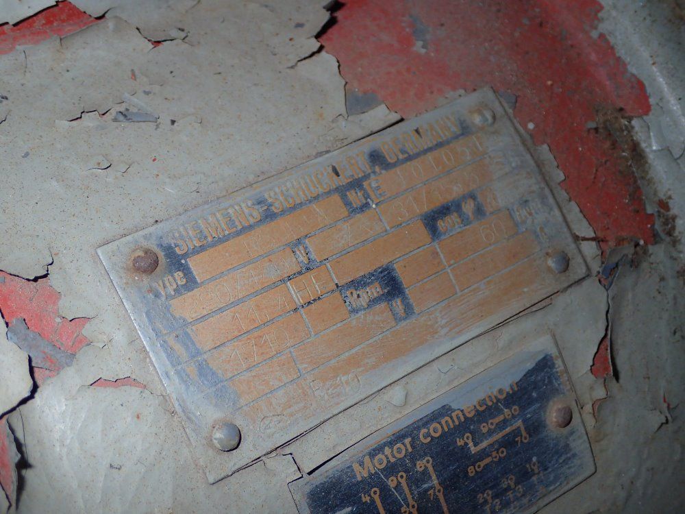 Fritz Werner Vertical Mill