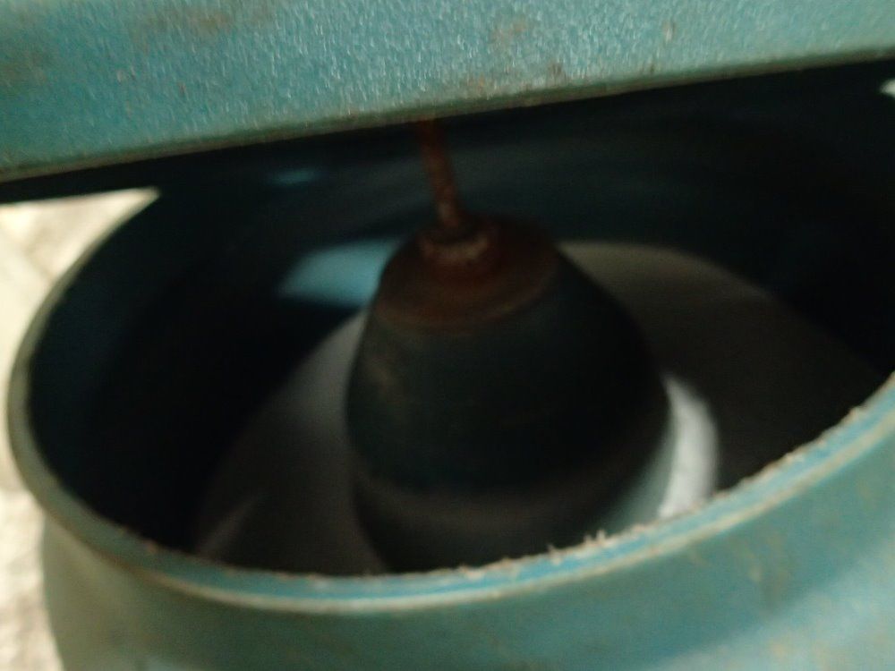 Raytech Vibratory Finisher