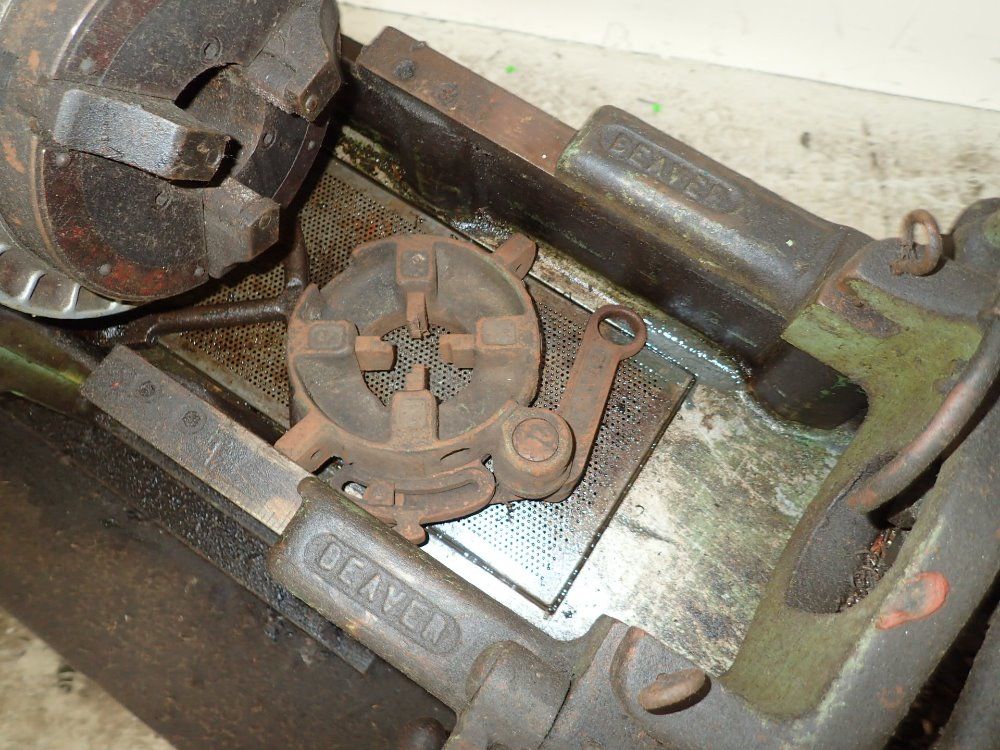 Beaver Pipe Tools Pipe & Bolt Machine