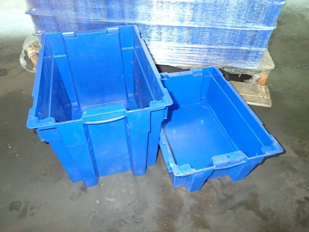 Trelleborg Rubber Plastic Bins W/ Lids
