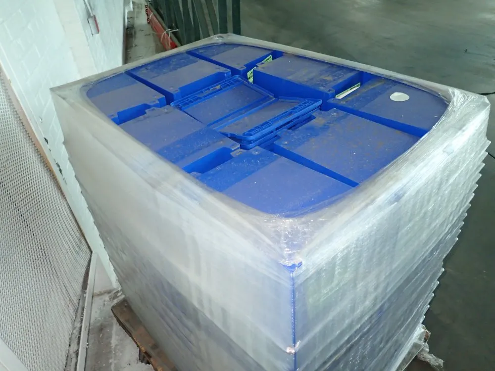 Trelleborg Rubber 11 1/2 X 15 1/2 X 11 - 11 1/2 X 15 1/2 X 5 1/2 Plastic Bins W/ Lids