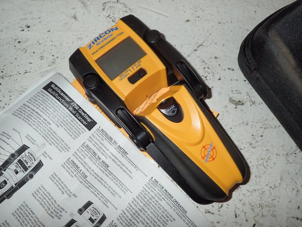 Zircon Multfunction Wall Scanner