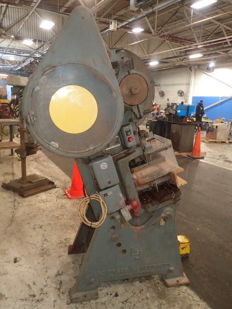 L & J Press Obi Press