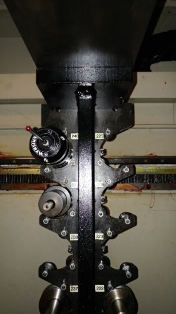 Mitsui Seiki 5-axis Horizontal Machining Center - Hu40-t-awc