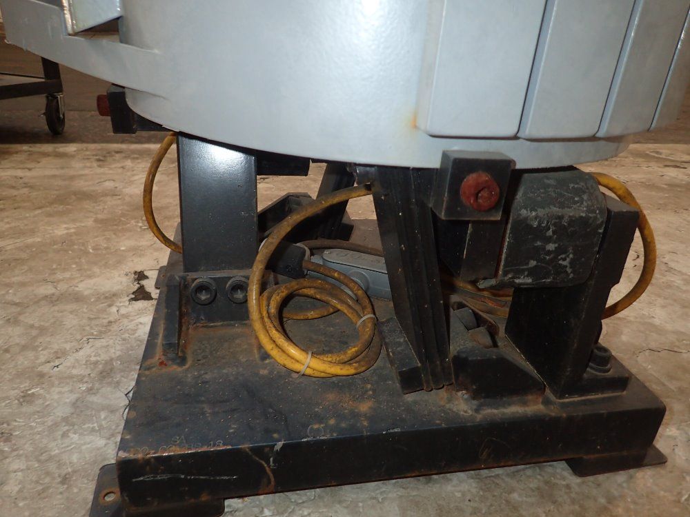 Custom Feeder Company Vibratory Bowl