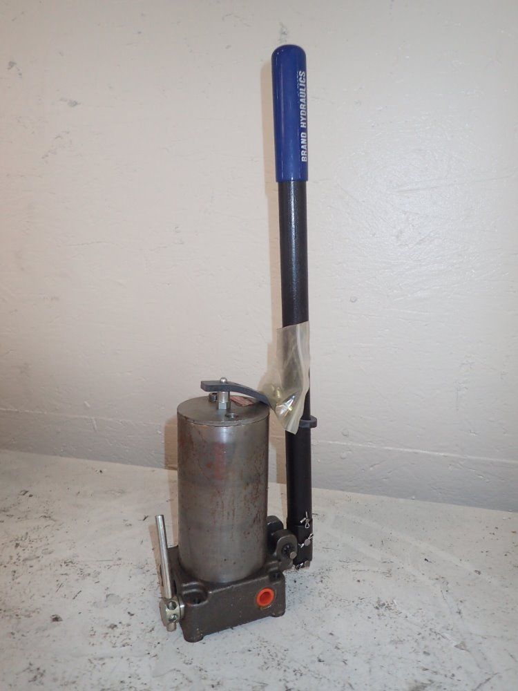 Brand Hydraulics Valve / Lever