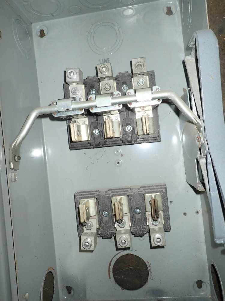 Ite 200a-240vac Fusible Disconnect - Jn-424