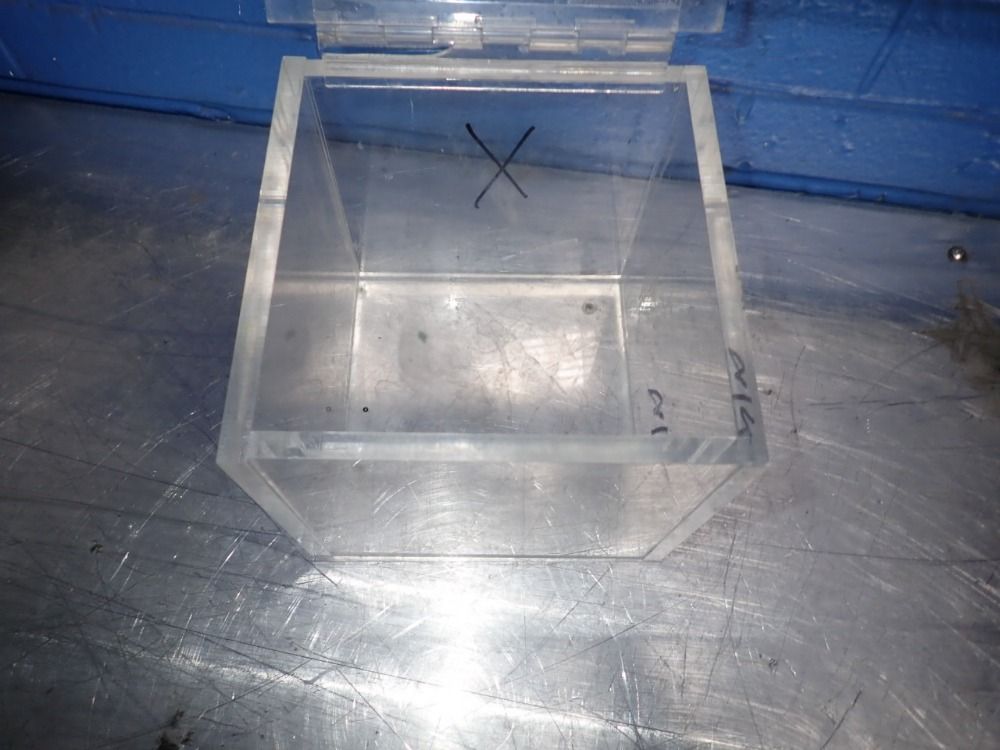 Daigger Plastic Enclosure