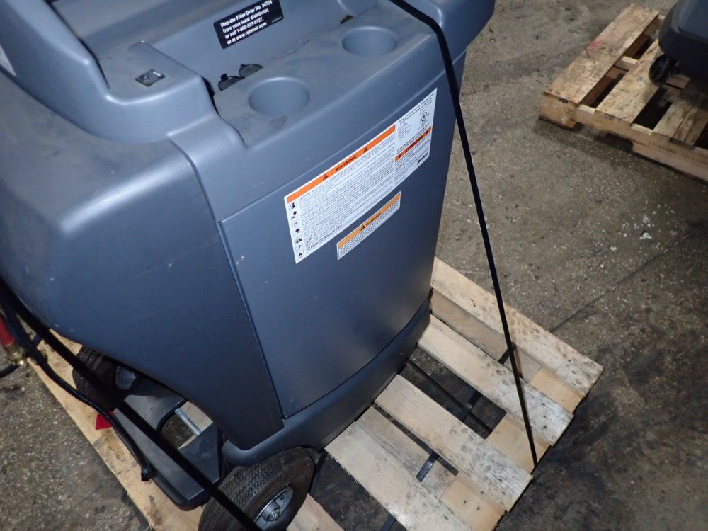 Robinair Refrigerant Recovery, Recycling, Recharge System