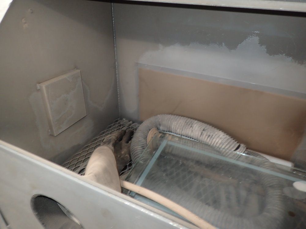 Econ Line Blast Cabinet