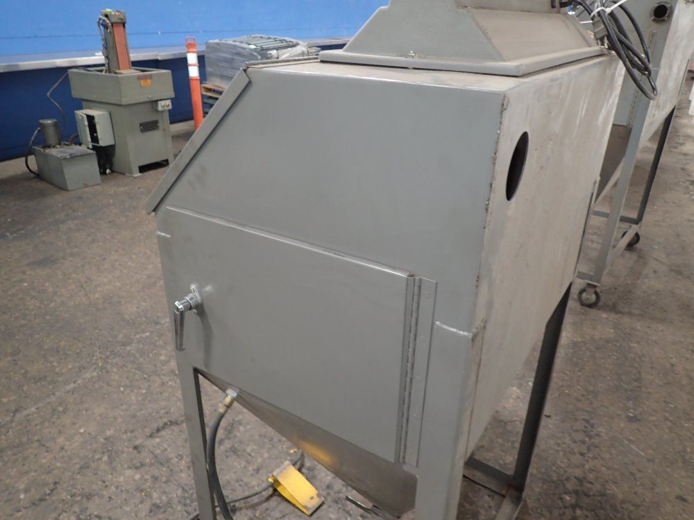 Econ Line Blast Cabinet