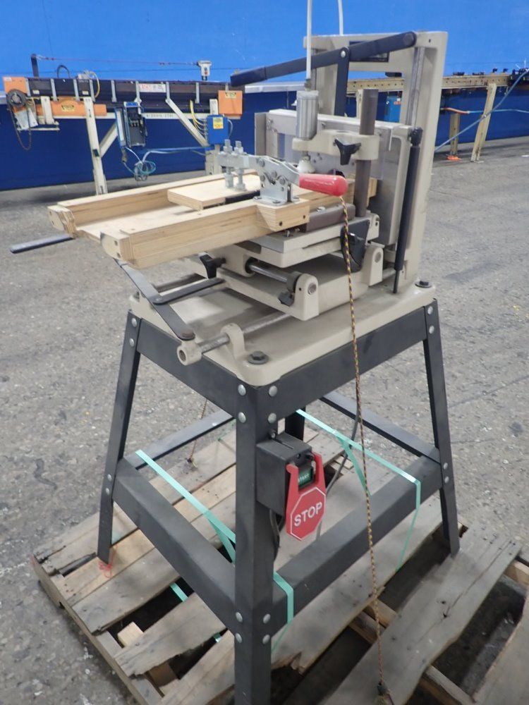 Jds Company Horizontal Router