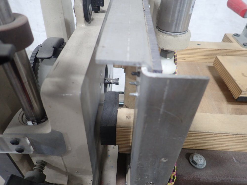 Jds Company Horizontal Router