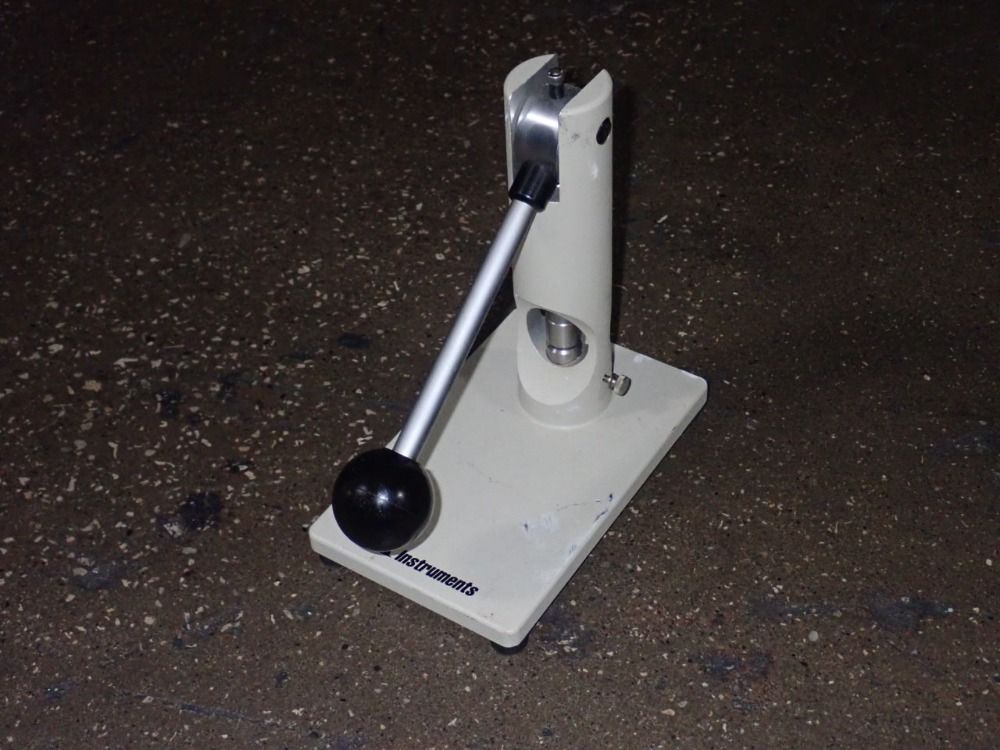 Ta Instruments Hand Press