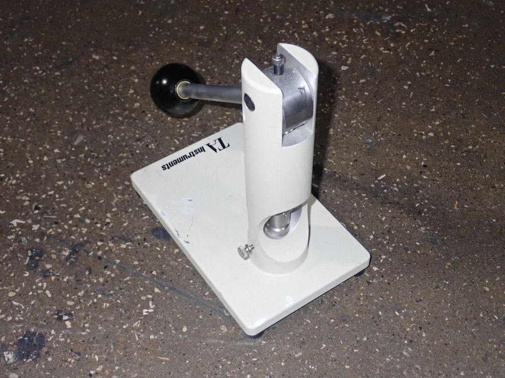 Ta Instruments Hand Press