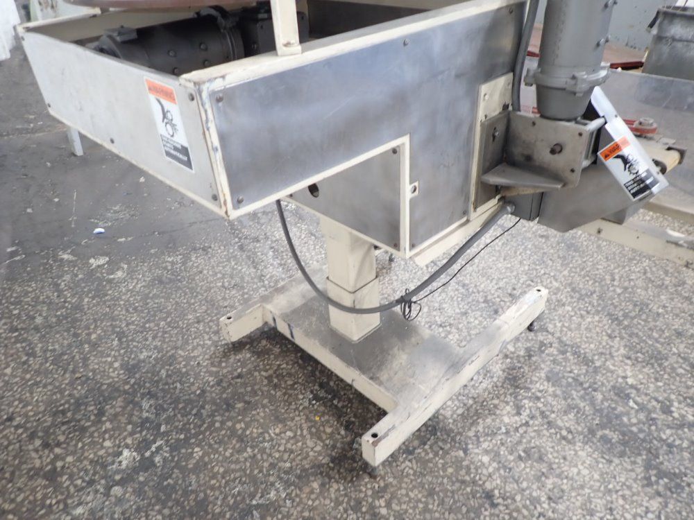 No Tolerance Feeder With Conveyor