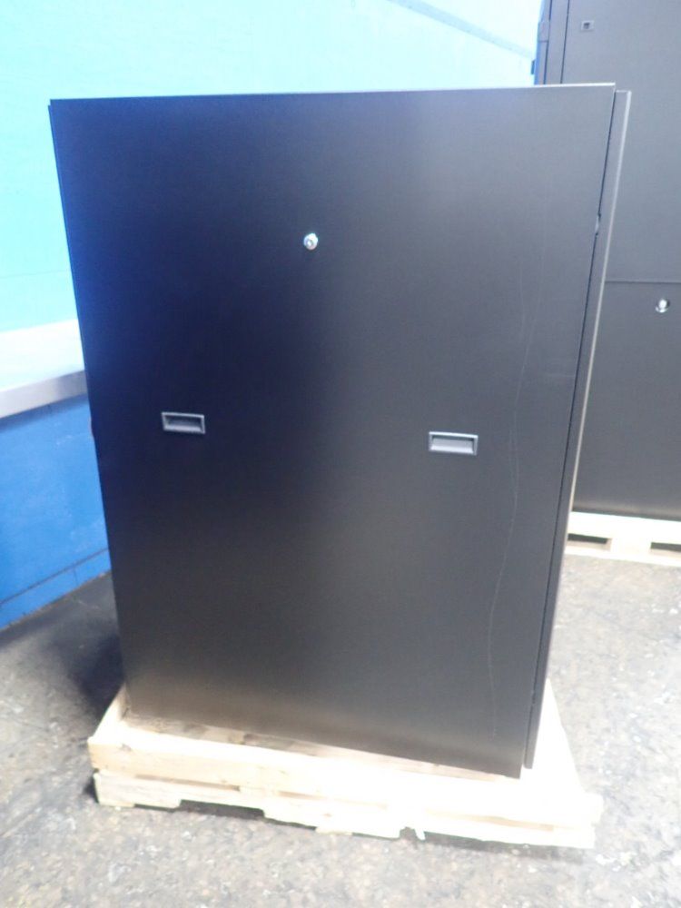 Eaton Server Rack Enclosure