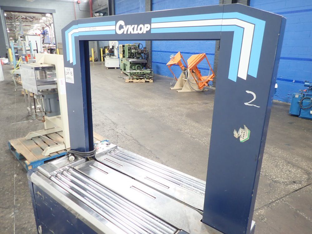 Cyklop Strapping Machine