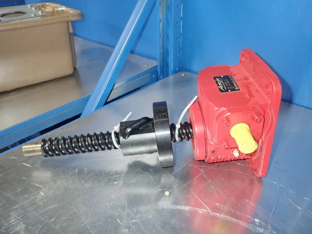 Nook Worm Gear Screw Jack