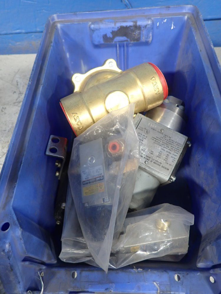 Smc / Dwyer Valves / Regulators