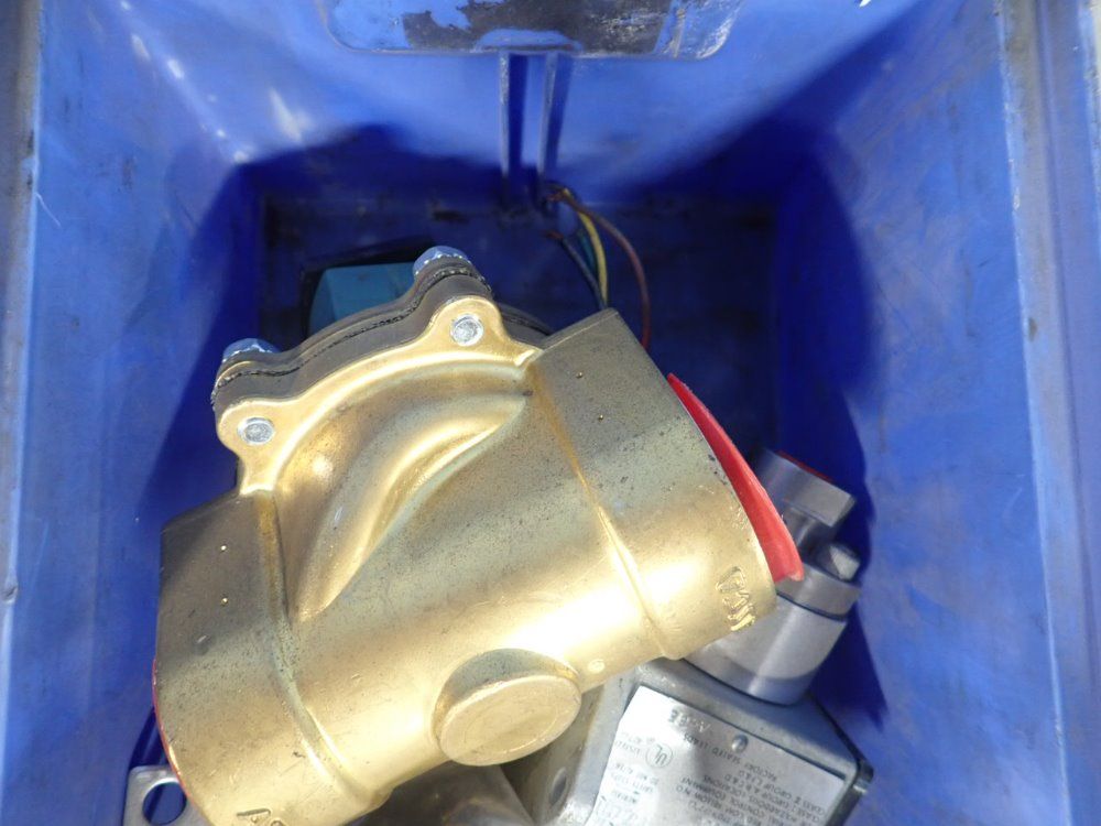 Smc / Dwyer Valves / Regulators