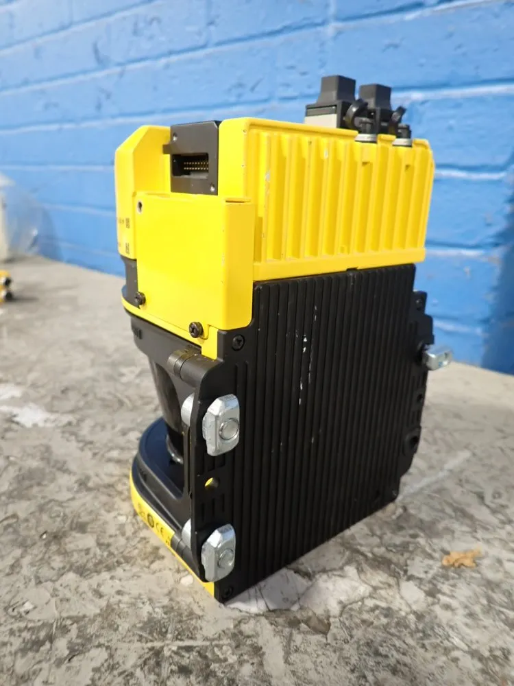 Keyence Sz-v32nx Laser Scanner - Sz-v32nx