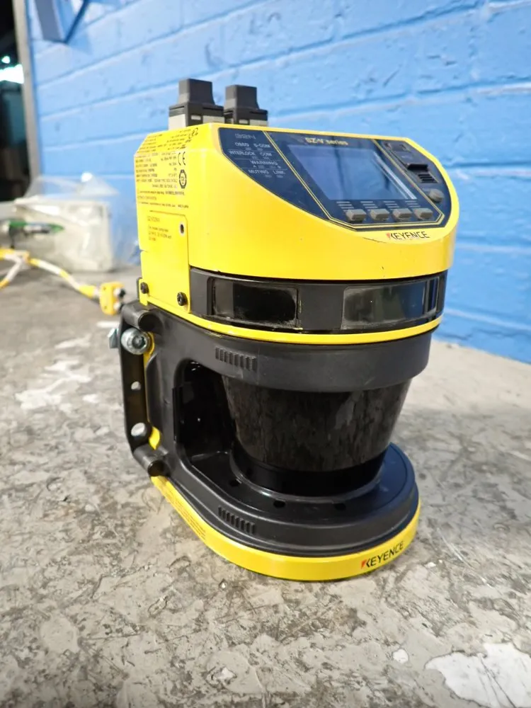 Keyence Sz-v32nx Laser Scanner - Sz-v32nx