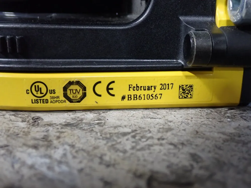 Keyence Sz-v32nx Laser Scanner - Sz-v32nx