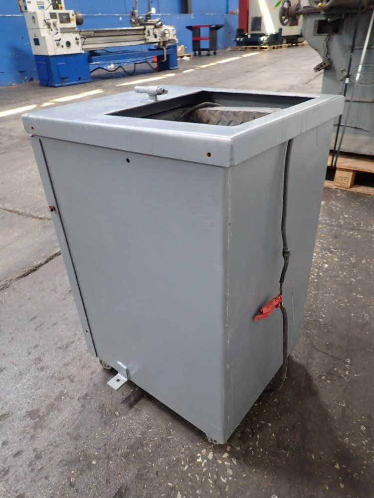 Ultra Matic Vibratory Finisher