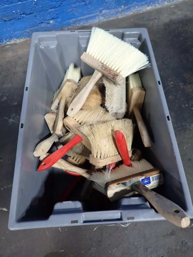 Magnolia Brush Brushes