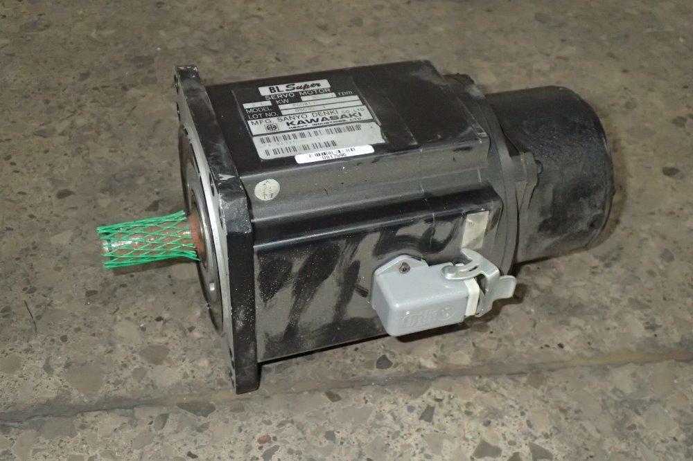 Sanyo Denki/ Kawasaki Servo Motor