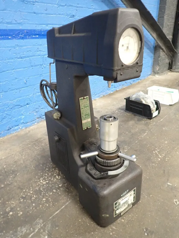 Rockwell / Wilson Hardness Tester