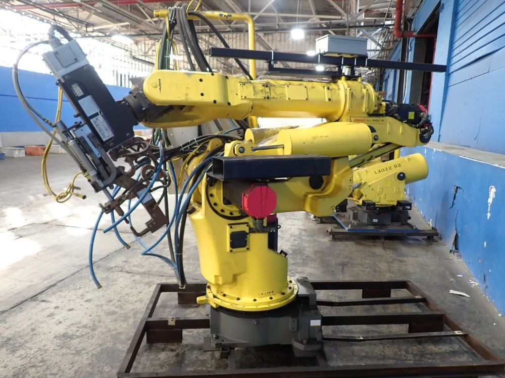 Fanuc S-420iw Robot - S-420iw