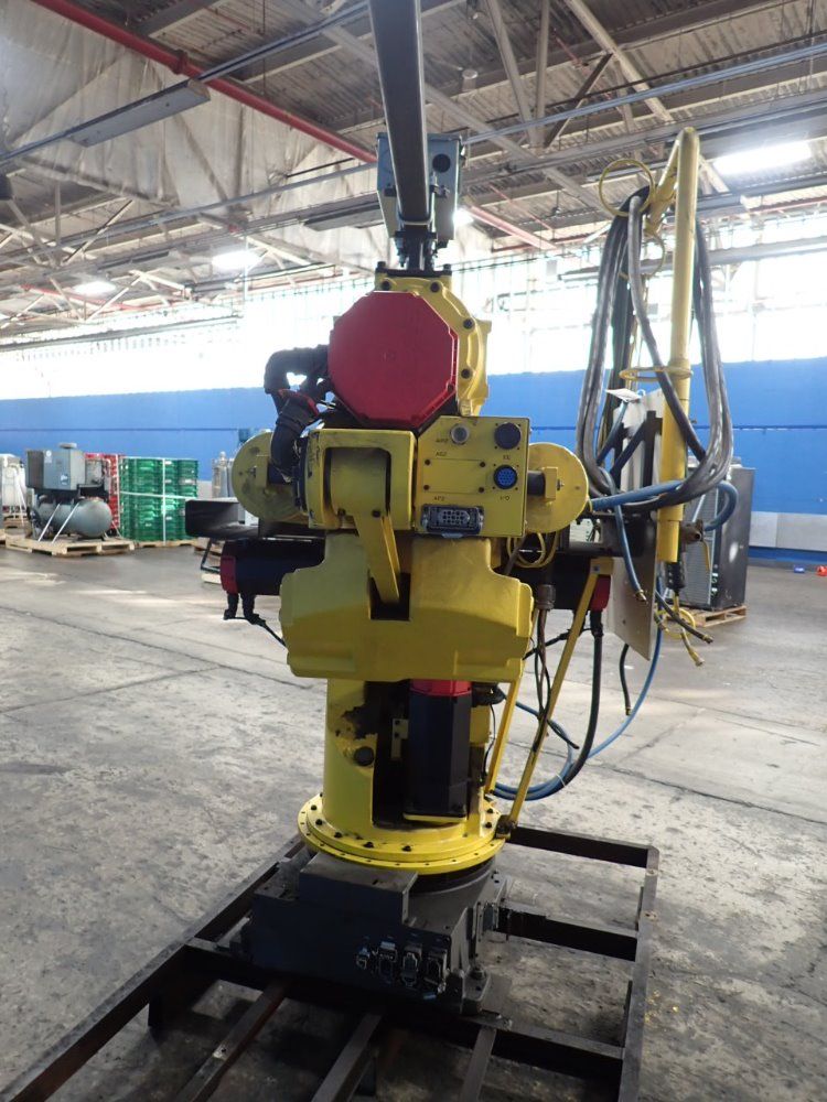 Fanuc S-420iw Robot - S-420iw